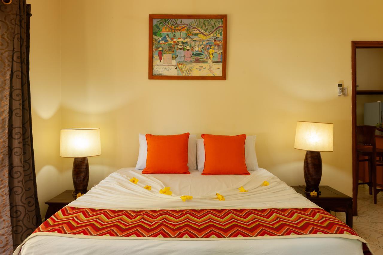 Villas Des Alizes Beachfront Suites And Garden Villas Гранд-Анс Экстерьер фото